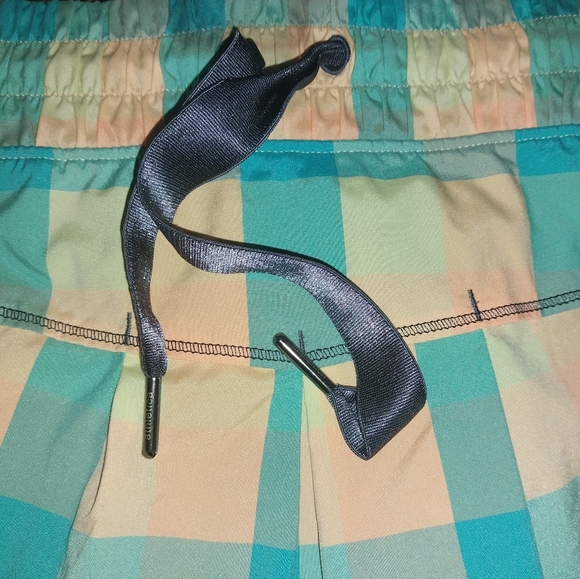 Lululemon Leader of the Track Skort - Picture 8 of 8